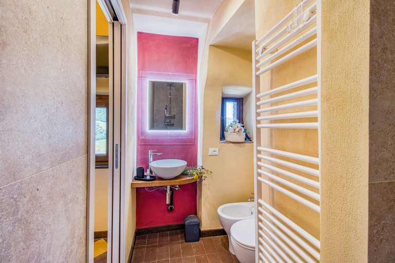 Bathroom 3, Romantic Apartment In Chianti Classico, Siena