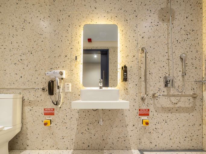 Bathroom 4, Ibis Styles Fortaleza Giga Mall, Fortaleza