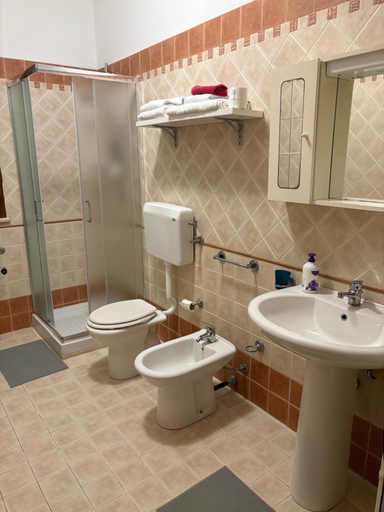 Bathroom 2, Villa Piruzzu CV Torre Mulinazzo app P, Palermo