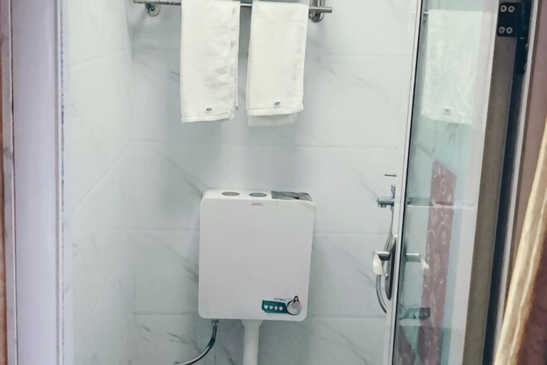 Bathroom 5, Panzhihua Xinxuyuan Hotel, Panzhihua
