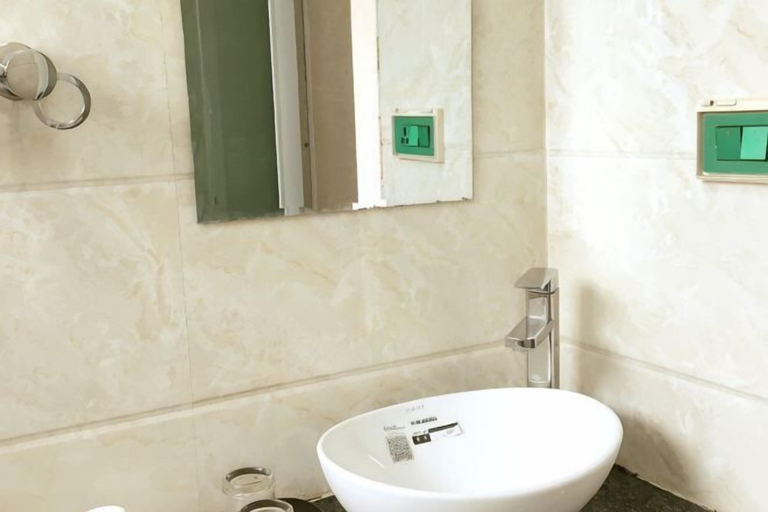 Bathroom, Shiquan Shimei Hotel, Qiannan Buyei and Miao