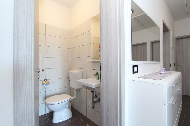 Bathroom 3, Apartment Mondelaco, Rovinj