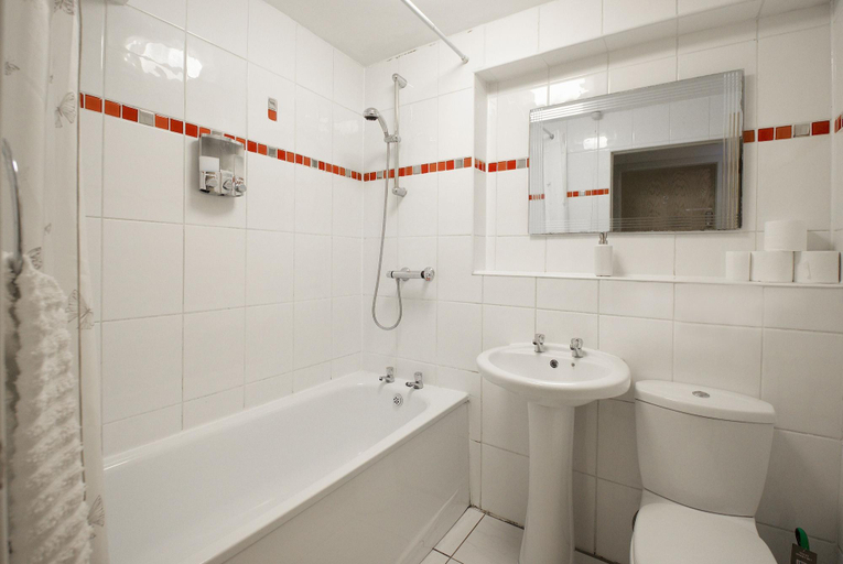 Bathroom 3, Liverpool Stays - City Centre Rooms, Sefton