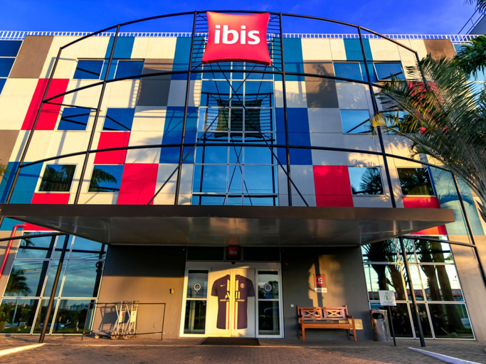 Exterior & Views 2, ibis Vitoria Aeroporto, Serra