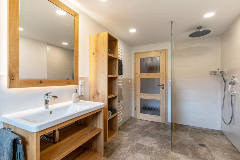 Bathroom 2, Wallemehof, Ortenaukreis