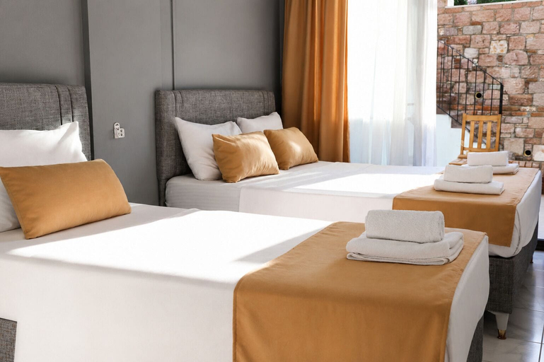 Bedroom 3, Kent Otel Ayvalık, Ayvalık