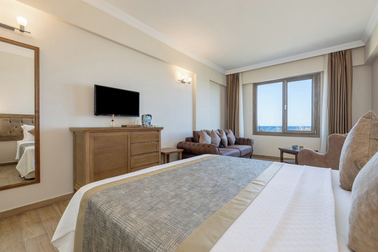 Bedroom 3, Cinarli Kasri Hotel, Gökçeada