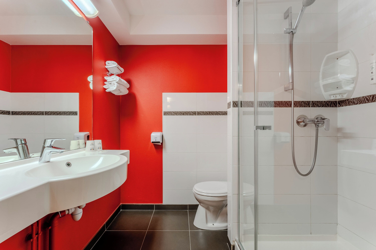 Bathroom 5, Ace hôtel Annemasse Genève, Haute-Savoie
