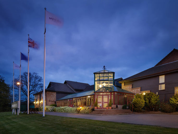 Exterior & Views 2, Mercure Hatfield Oak, Hertfordshire