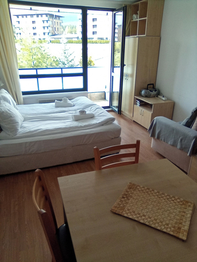Bedroom 5, 1 Bed - Sleeps 4 - Pets - Mountain Views, Razlog