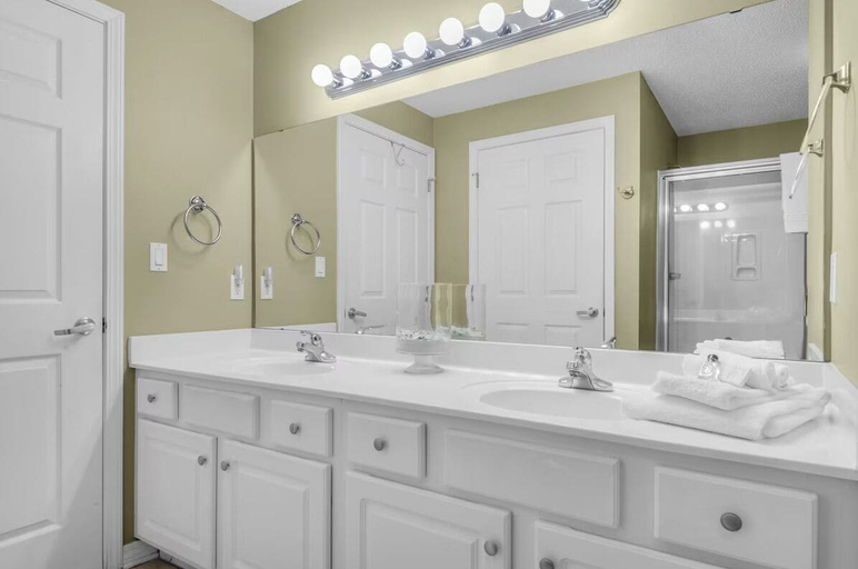 Bathroom 3, Inn At Summerwind 1405, Escambia