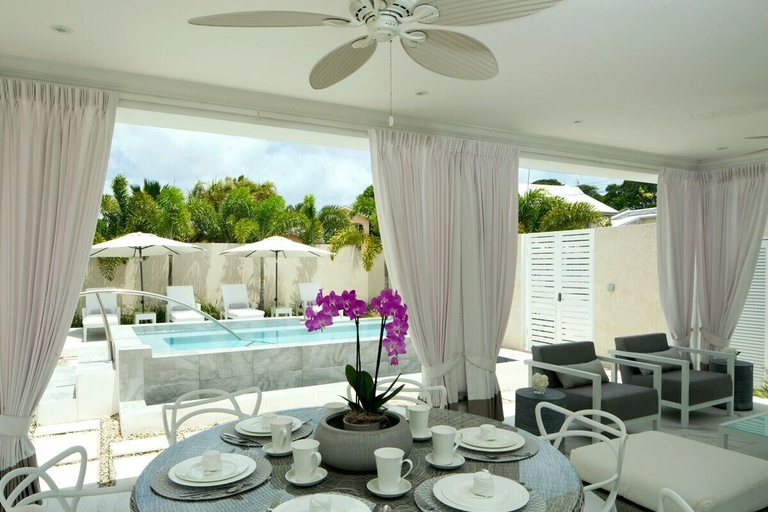 Food & Drinks, Footprints by Blue Sky Luxury