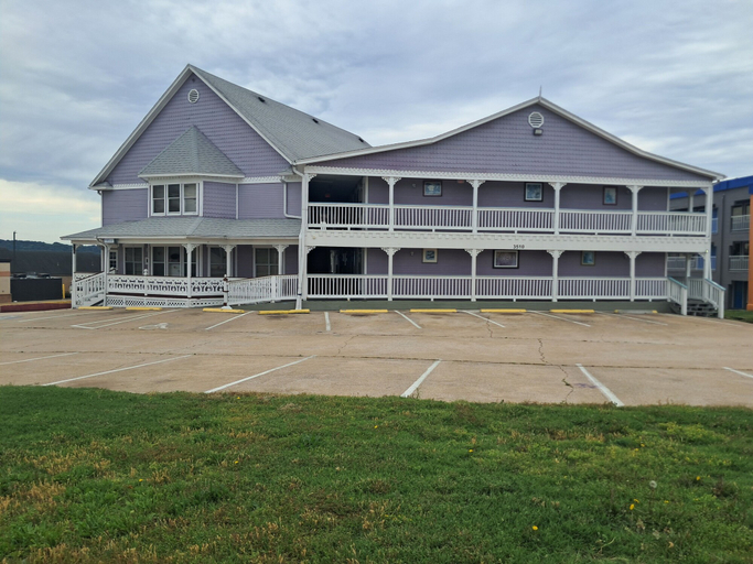 Exterior & Views 2, Xpress Inn & Suites, Taney