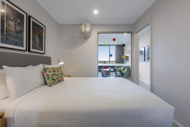 Bedroom 3, Oaks Melbourne Southbank Suites, Melbourne