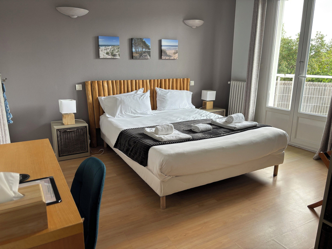 Bedroom 3, Le Boïate, Gironde