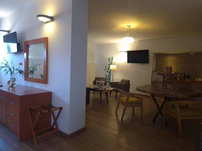 Others 5, Hotel Tlayolan, Ciudad Guzman