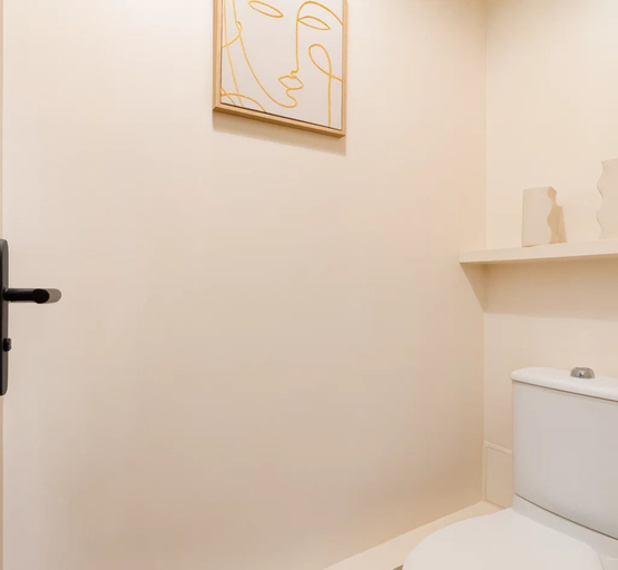 Bathroom 5, 1598 Ingres, Paris
