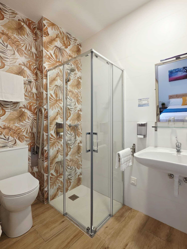 Bathroom 4, Bilbao ROOMS & KITCHEN Altube, Vizcaya