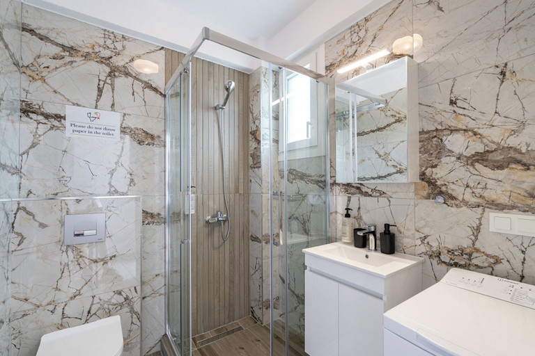 Bathroom, Green Almond Residential Complex, East Macedonia and Thrace
