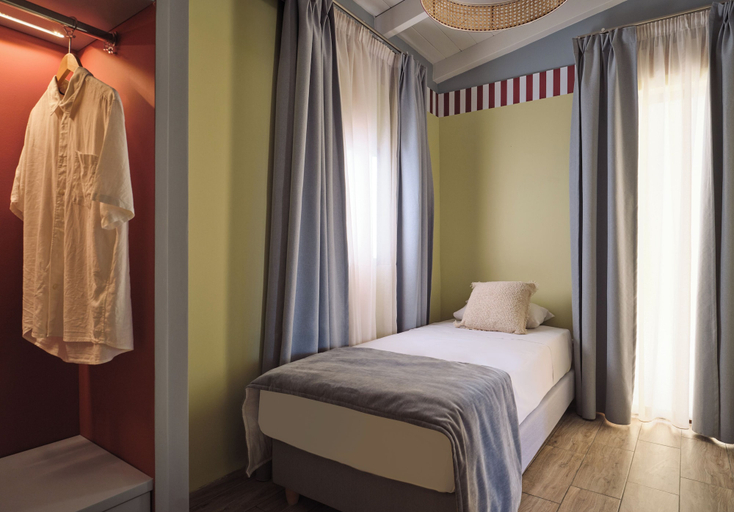 Bedroom 4, Memories Apartments, Ionian Islands