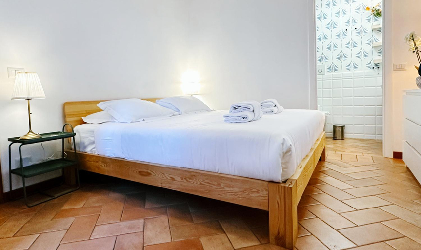 Others 5, Suite in appartamento, Rome