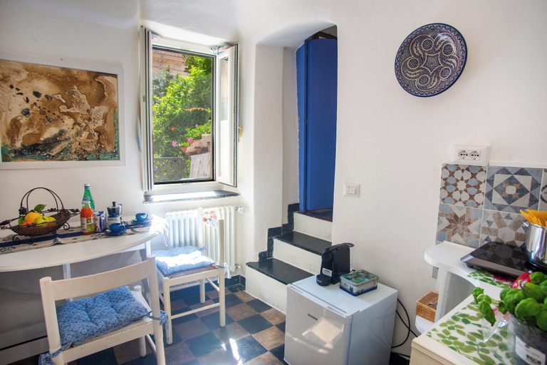 Interior 2, La Finestra Sul Giardino in Sanremo, Imperia