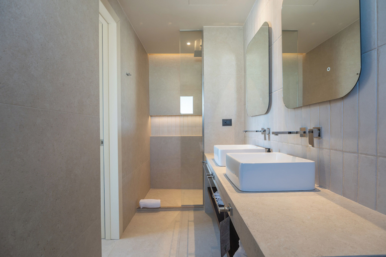 Bathroom 5, Kouros Palace Active Lifestyle Hotel, South Aegean