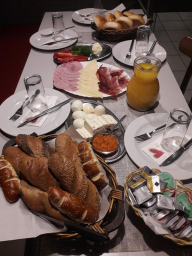 Food & Drinks 4, Makss, Wels