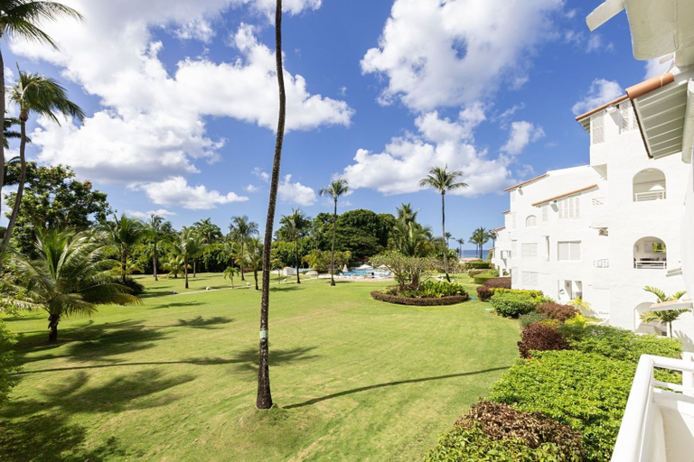 Property grounds 4, Glitter Bay Estate 214 1 Bedroom Apts