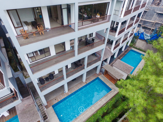 Exterior & Views 2, Magenta Villa 6 BR With Pool Movieroom Billiard, Bandung