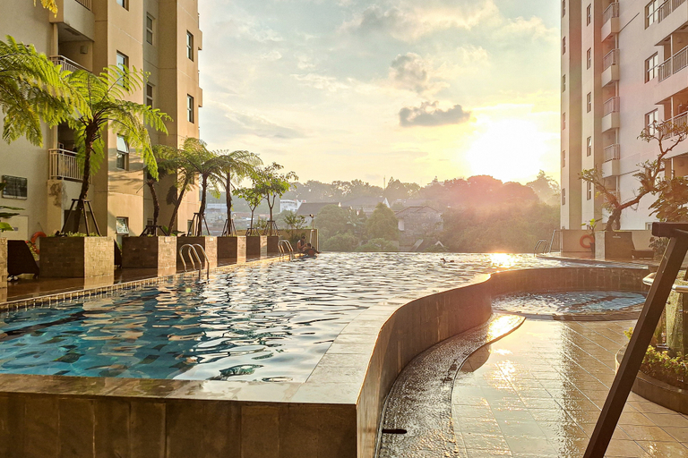 Others 2, RedDoorz @ Apartemen Parahyangan By RI Management, Bandung