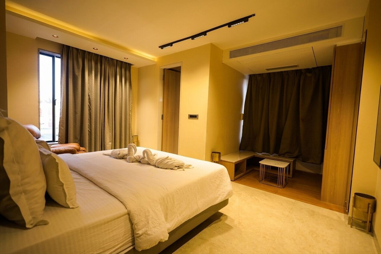 Bedroom 2, The Grand Sun City Hotel & Resort, Bhopal