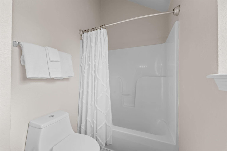 Bathroom 3, On Lake Time Taneycomo - Amazing Views, Taney