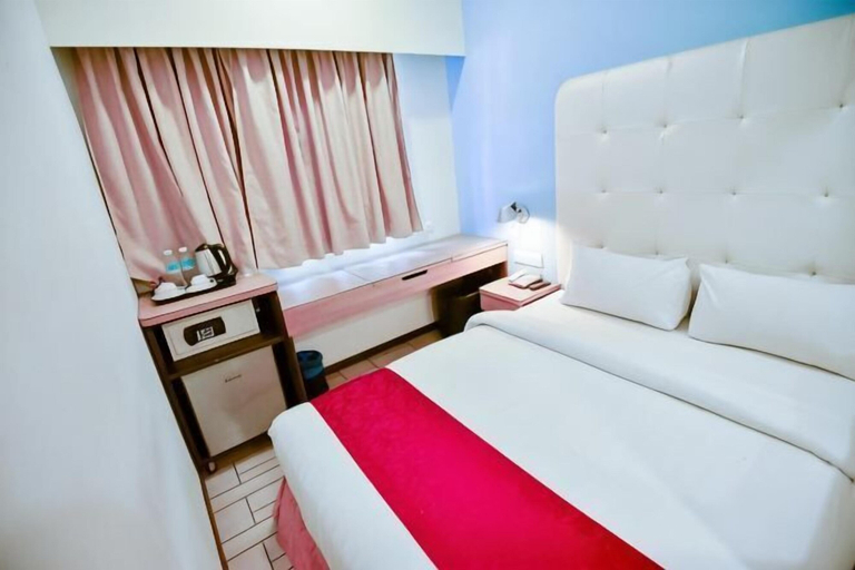 Bedroom 4, Ritz Suites, Manjung