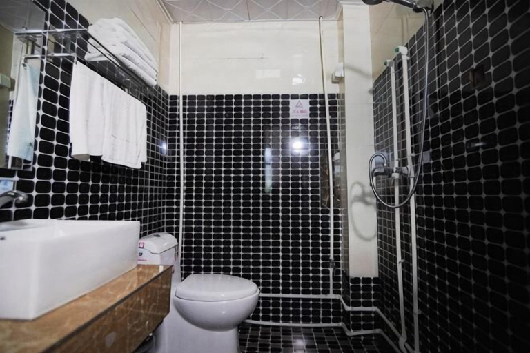 Bathroom 3, Qingdao IKEA Business Hotel, Qingdao