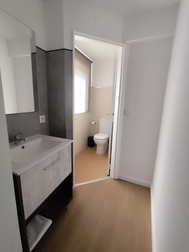 Bathroom 3, Residencial Douro, Peso da Régua