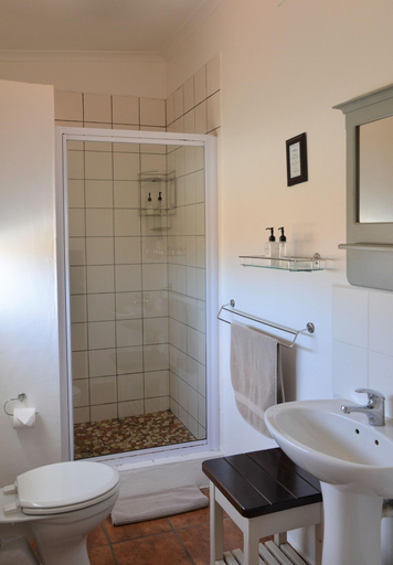 Bathroom 5, De Hoop Equipped Cottages, Overberg