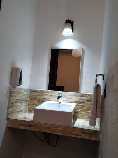 Bathroom 4, Hotel CHOLOA, San Jerónimo Tecuanipan