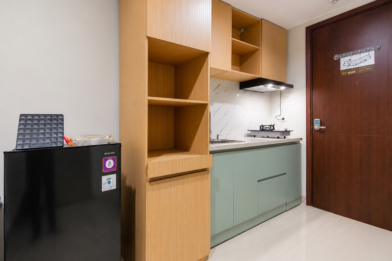 Others 5, Airy Contemporary Studio at Grand Sungkono Lagoon Apartment By Travelio, Surabaya