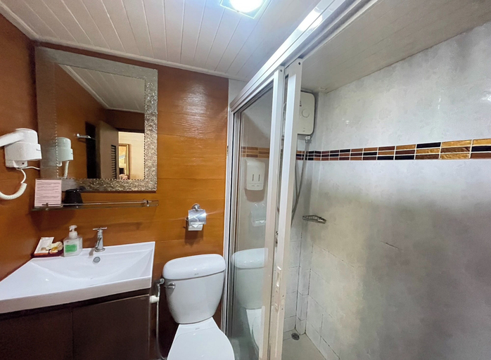 Bathroom 3, Ao Nang Home Stay, Mueang Krabi