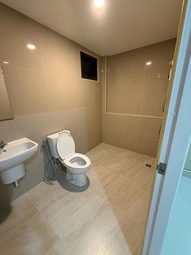 Bathroom 3, Langmoresort, Ongkharak