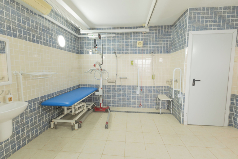 Bathroom 5, Centre Algarve, Olhão