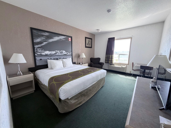 Bedroom 3, SureStay by Best Western Pincher Creek, Division No. 3