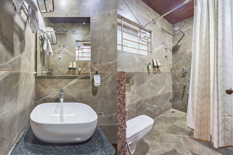 Bathroom 4, Treebo Sky Vista Suites with Hill View, Chikmagalur