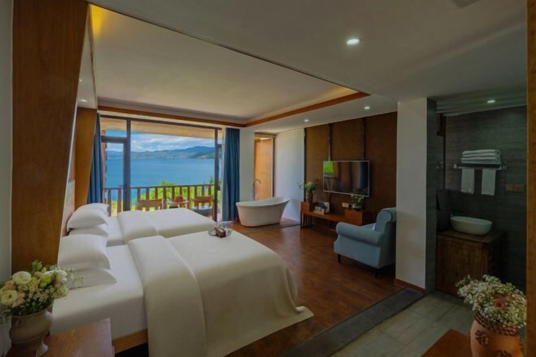 Bedroom 4, Lugu Lake Scenic Area Jingchen · Lake View Hotel, Lijiang