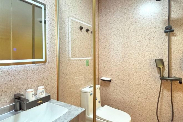 Bathroom 3, Youran Crazy Hotel (Gongbei Xiawan Branch), Zhuhai
