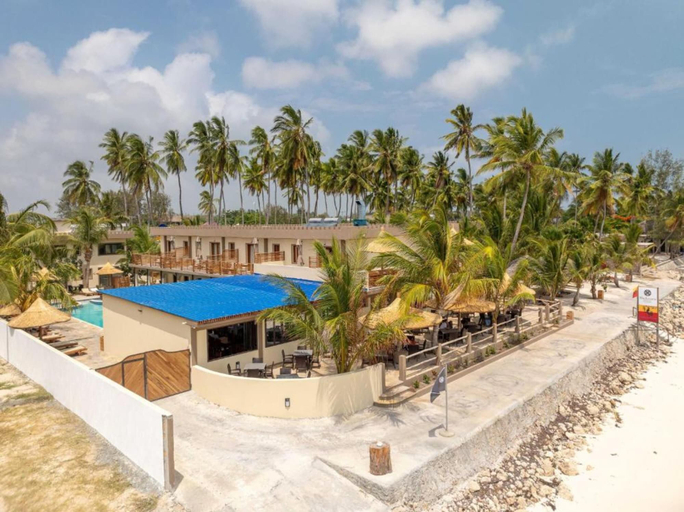 Exterior & Views 2, Blackstone Beach Resort, Kati