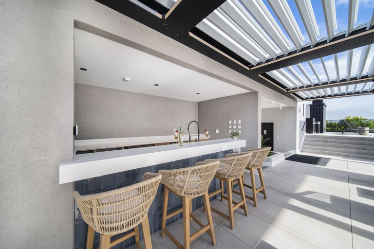 Food & Drinks, Allure 403 3 Bedroom Apts