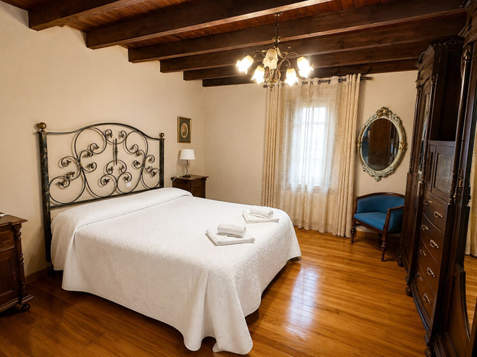 Bedroom 3, Apartamentos La Gloria, Cantabria