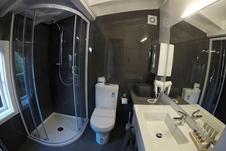 Bathroom 3, Colonial Village Motel, Queenstown-Lakes